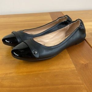 Coach Brandi ballet flats with patent leather cap toes 9B